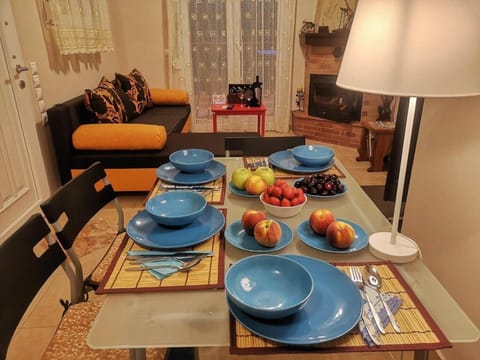 Living room, Dining area, Breakfast