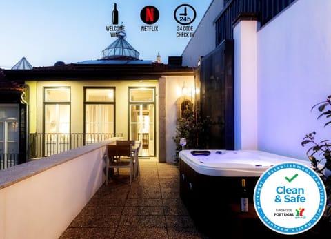 Hot Tub, Balcony/Terrace, Dining area