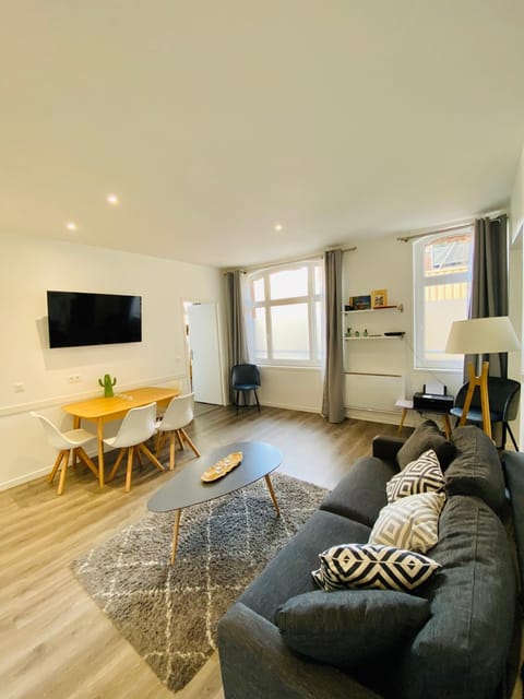 Communal lounge/ TV room, Seating area