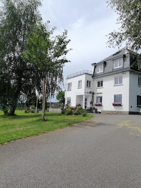 La Roseraie Bed and Breakfast in Trois-Ponts