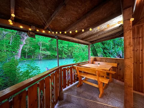Patio, Natural landscape, View (from property/room), Balcony/Terrace, River view