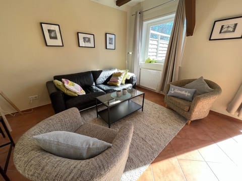 Haus Apfelgarten rechts House in Dahme