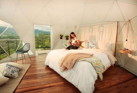 Bed, Mountain view
