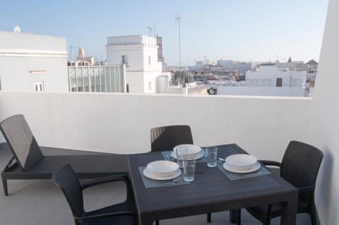 Balcony/Terrace, City view, Street view