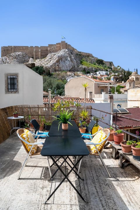 Acropolis Quiet House Apartment in Plaka