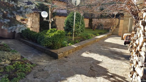 Сара House in Gabrovo