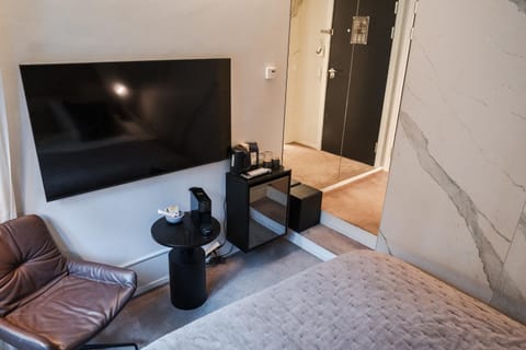 TV and multimedia, Bedroom