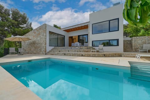 Bird's eye view, Swimming pool