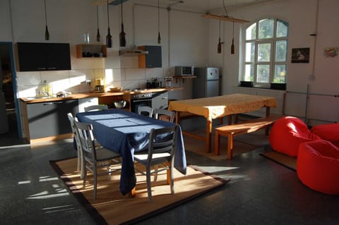 Communal lounge/ TV room, Communal kitchen
