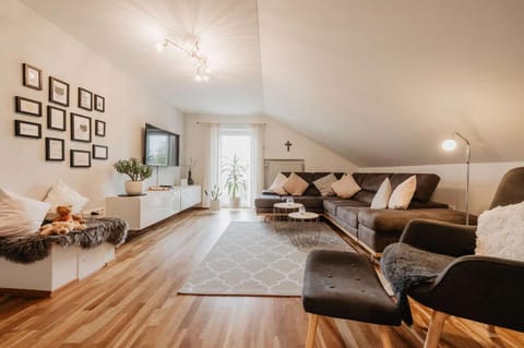 TV and multimedia, Living room, Photo of the whole room