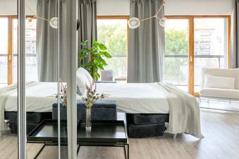 Bed, Living room, wardrobe