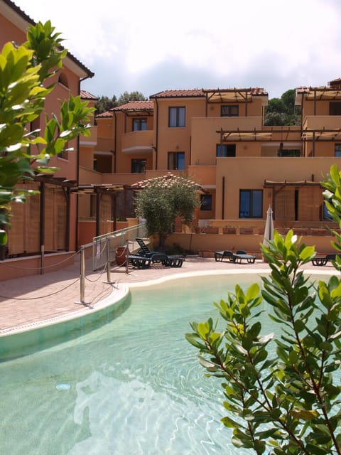 Property building, Swimming pool, Swimming pool, Open Air Bath