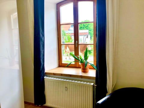 Bedroom, Garden view