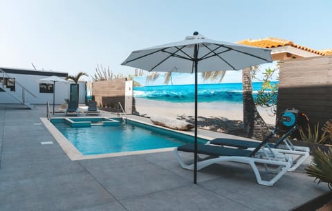 Garden, Swimming pool