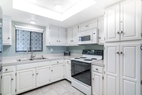 Reflections Gulf Front Condo With Ocean Views Apartment in Indian Rocks Beach