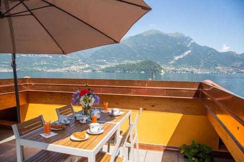 Balcony/Terrace, Mountain view