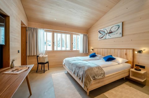 Photo of the whole room, Decorative detail, Bedroom