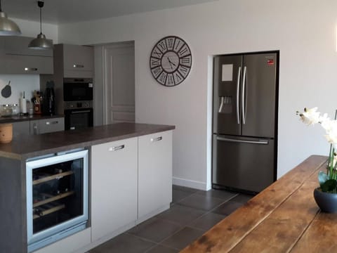 Villa Ker Sanmamaleo près de la plage - 4 chambres, 3 salles de bain, Wifi, animaux acceptés - FR-1-542-29 House in Brittany