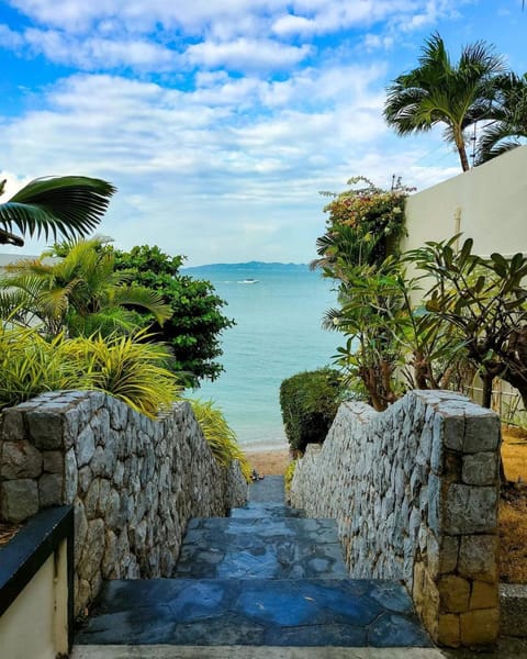Nearby landmark, Natural landscape, Sea view