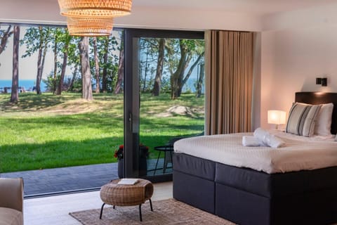 Bed, Photo of the whole room, Bedroom, Garden view, Sea view