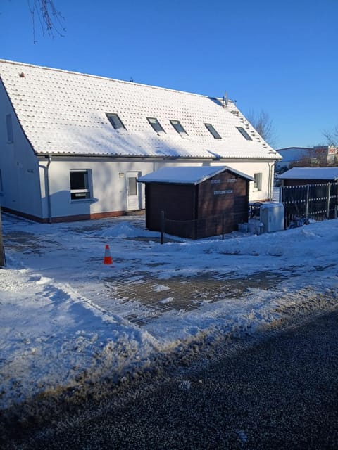 Haus Astrid -Schwerin-Görries - Apartment in Schwerin