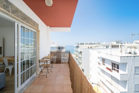 Balcony/Terrace, City view, Sea view, Street view