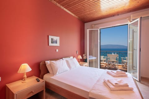 Bed, Sea view