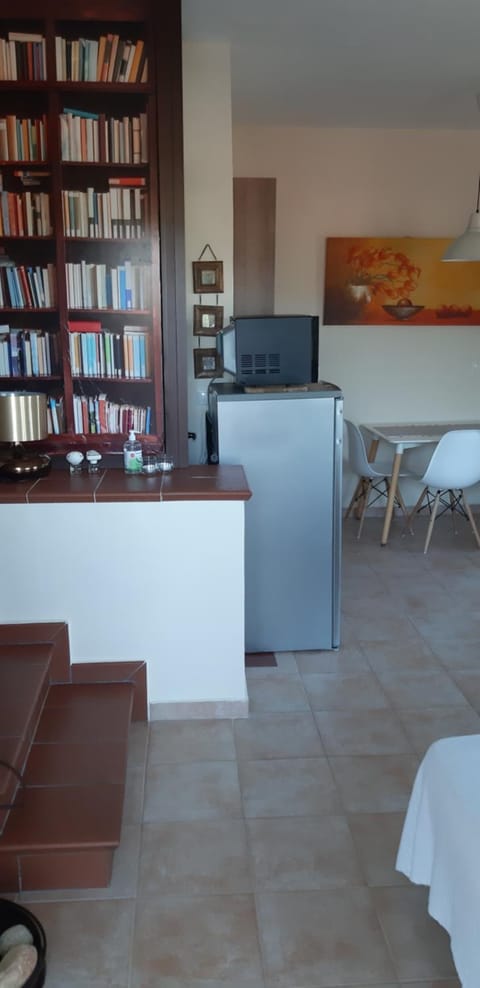 Hill Blue Apartment in Nikiti