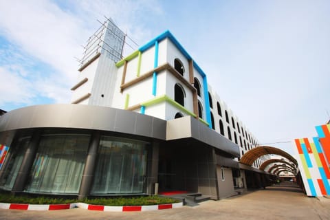 Property building, Facade/entrance