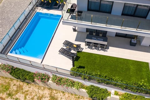Balcony/Terrace, Swimming pool