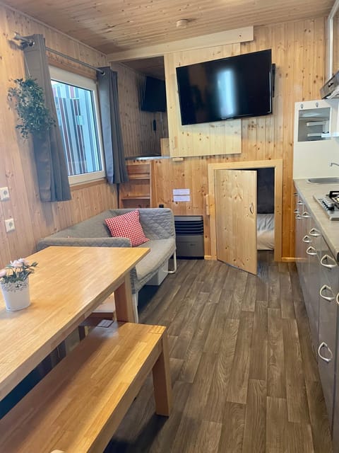 Zillerglückhütte - 5 Sterne Camping Aufenfeld Campground/ 
RV Resort in Tyrol