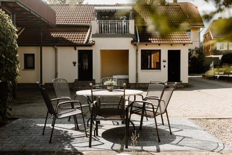 Property building, Patio, Seating area