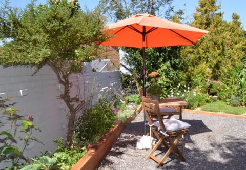 Patio, Garden, Garden, Balcony/Terrace
