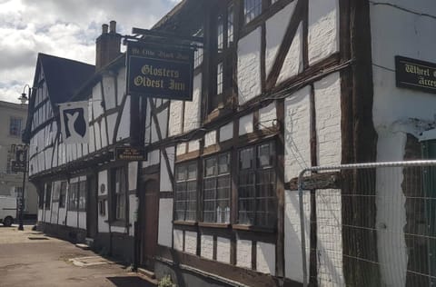 Alum House House in Tewkesbury