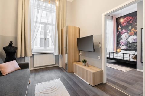 TV and multimedia, Living room, Photo of the whole room, Seating area