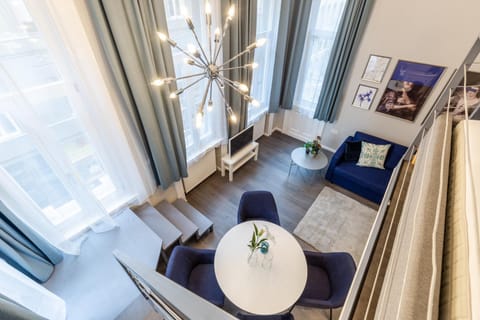 TV and multimedia, View (from property/room), View (from property/room), Living room, Photo of the whole room, Decorative detail, Seating area, internet