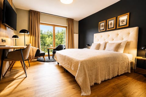 Bed, Photo of the whole room