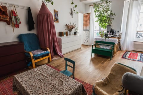 Bright atypical duplex in Menilmontant Apartment in Paris