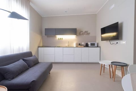 TV and multimedia, Kitchen or kitchenette, Seating area, Dining area