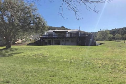 Staples House - Living The Breede House in Western Cape