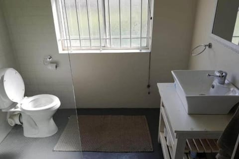 Staples House - Living The Breede House in Western Cape