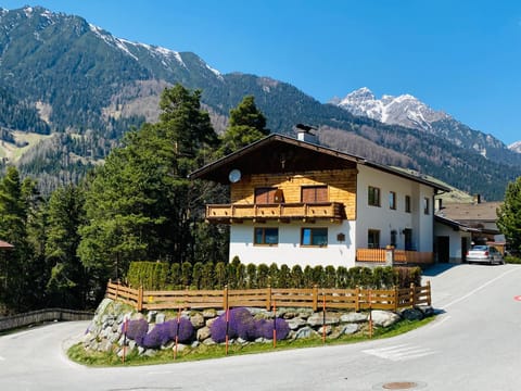 Property building, Mountain view, Parking