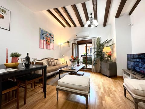 TV and multimedia, Living room, Dining area