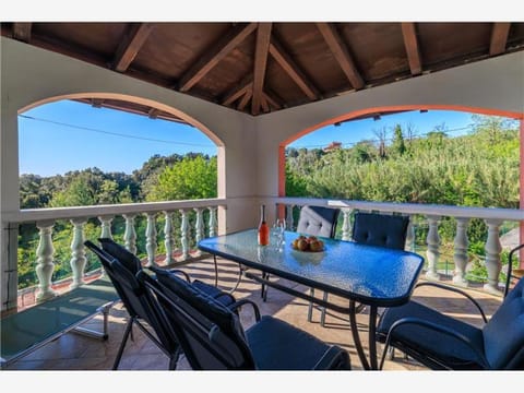 Day, View (from property/room), Balcony/Terrace, Seating area, Dining area