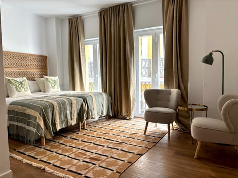 Bed, Living room, Photo of the whole room, Bedroom