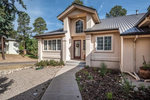 Property building, Facade/entrance, Natural landscape, Garden