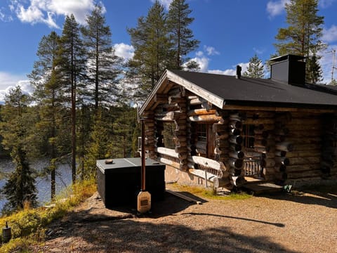 Porontima Lake House in Pure Rukatunturi Nature Villa in Lapland