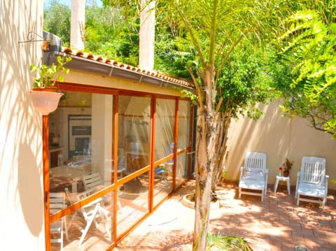 BBQ facilities, Solarium, Kitchen or kitchenette, Dining area