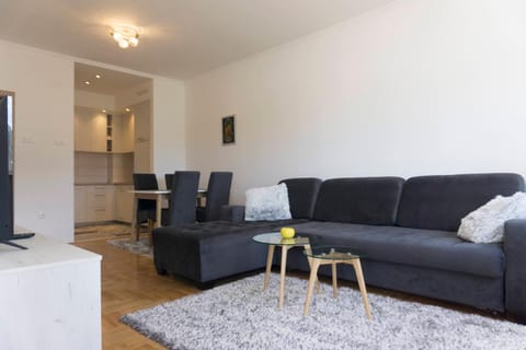 Kiniro Apartment in Dubrovnik-Neretva County