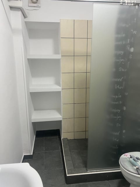 Centrally Located Private Rooms Bed and Breakfast in Heraklion